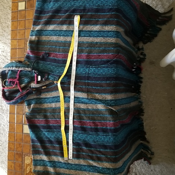 💙BLANKET PONCHO💙 - Picture 3 of 10